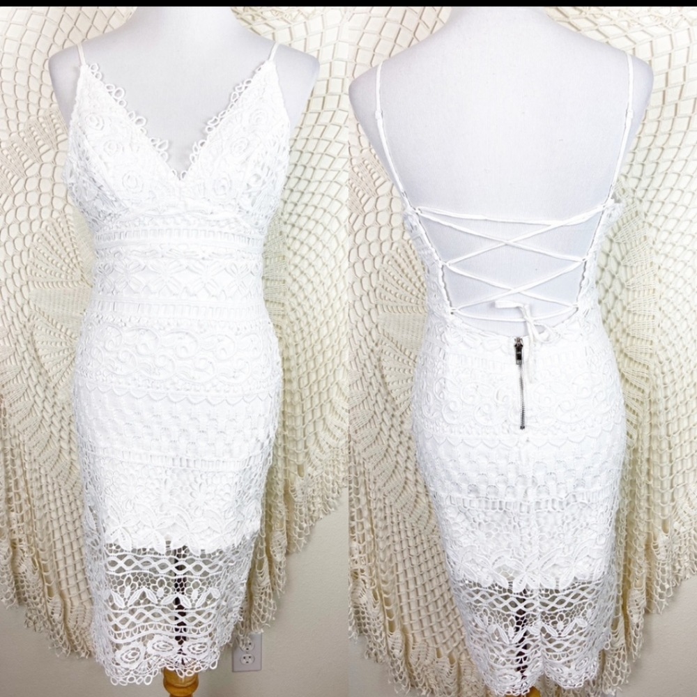 Lulus white spaghetti strap crochet bodycon dress